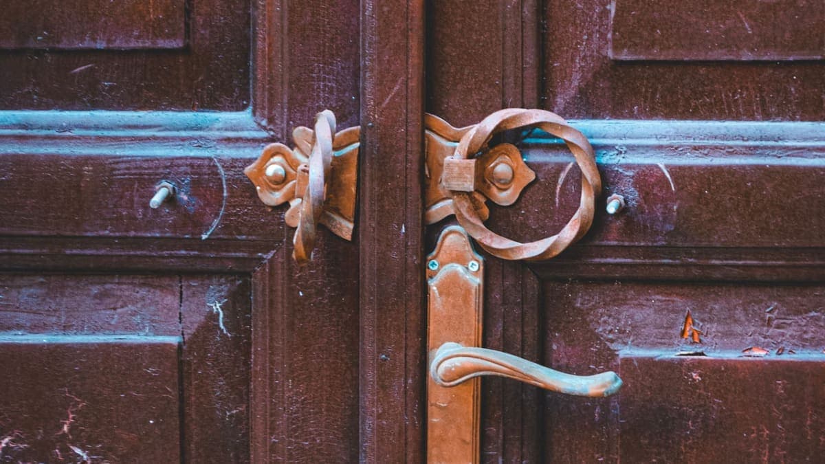 Looking After uPVC Windows: A Ten-Minute Routine, Twice a Year